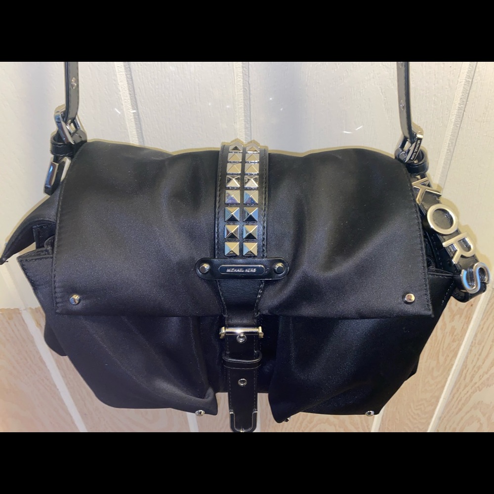 EUC Michael Kors Olivia Large Handbag